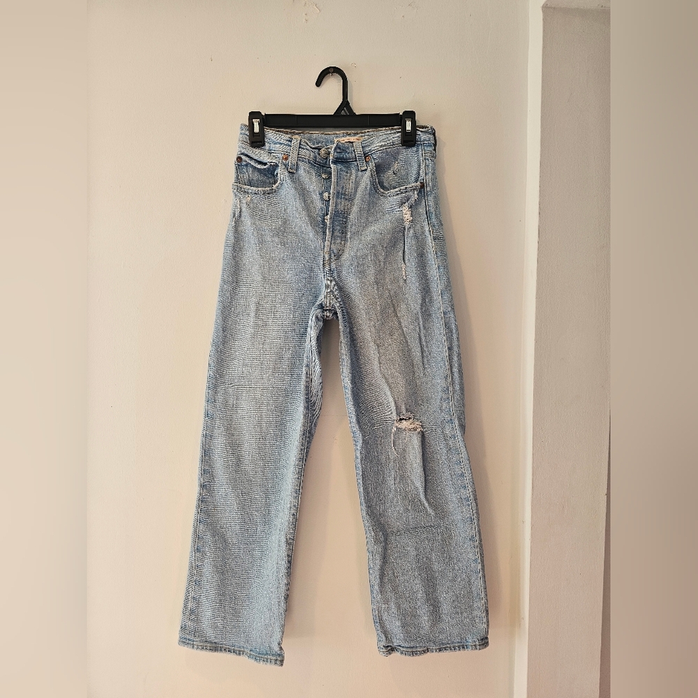 Levi’s Premium Ribcage Straight Ankle Jeans Womens 27 High Rise Distressed Light - Picture 2 of 7